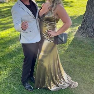 Mac Duggal Elegant Metallic Formal Dress